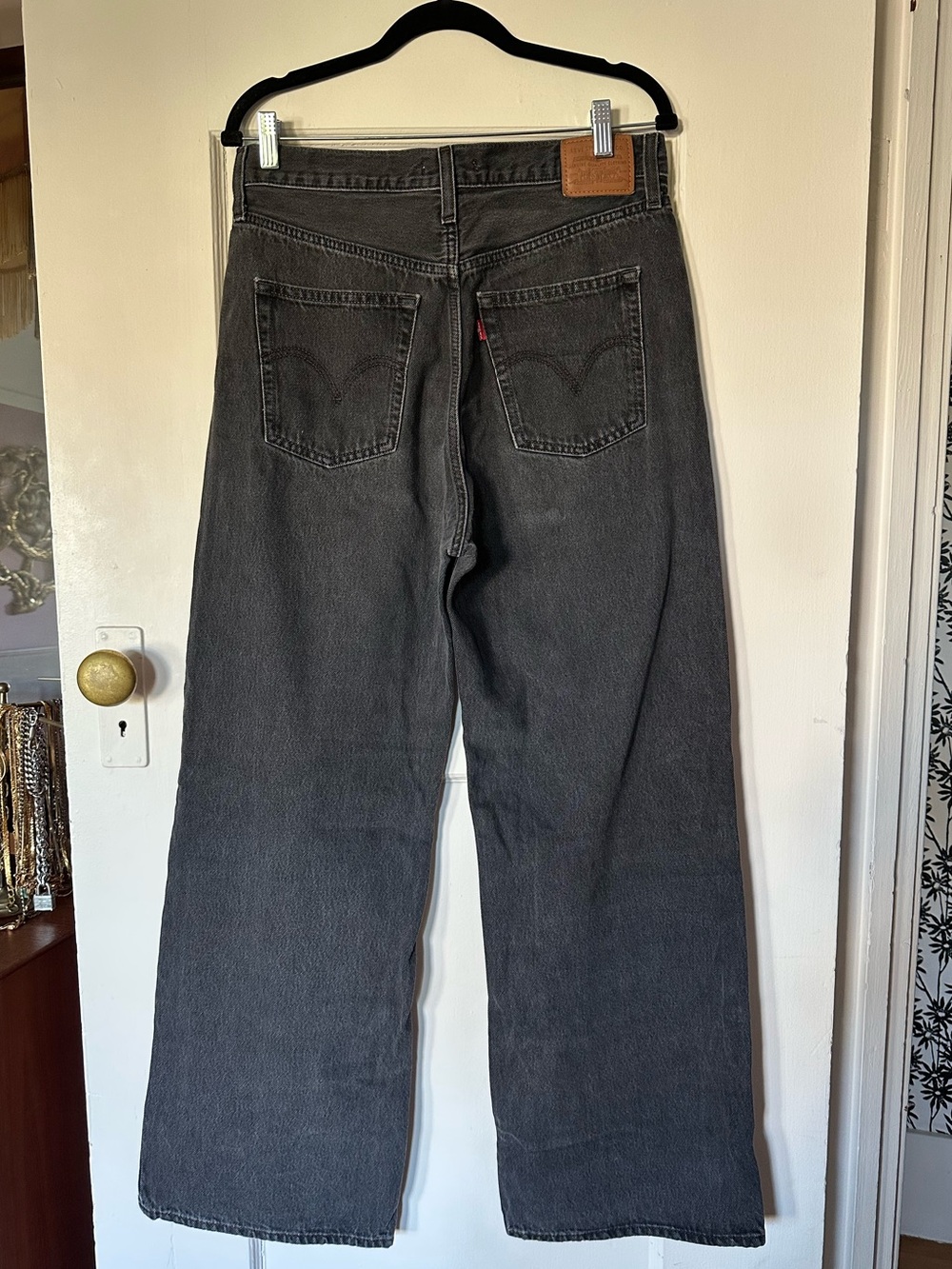 Levi’s Ribcage Wideleg Jeans - Black - Picture 4 of 7